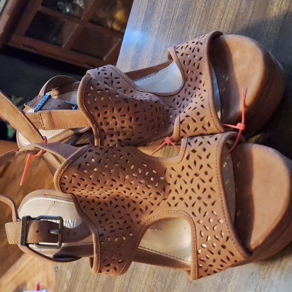 Women's GIANNI BINI WEDGE OPEN TOE SHOES 5" HIGH - Picture 4 of 6